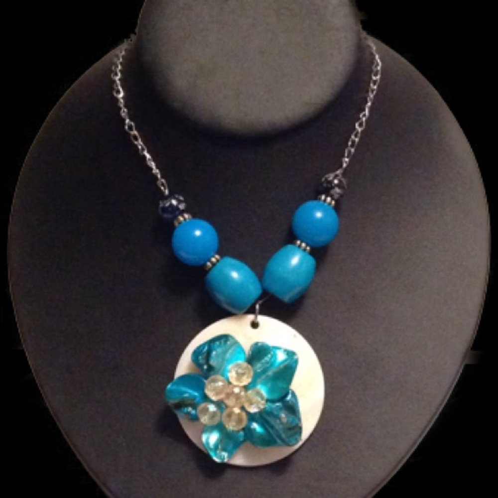 New Flower Disc Necklace (Turquoise)